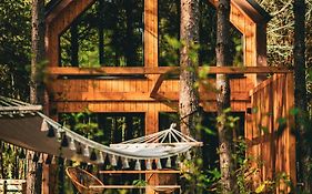 Osada LoveLaski - balia jacuzzi, sauna i kominek - całoroczne domki premium